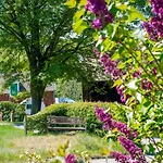 Cruwzo I With Garden Elberfeld