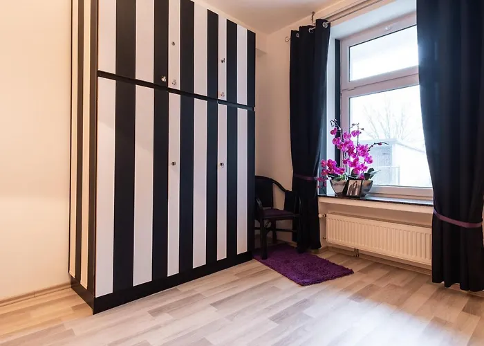 Cruwzo I With Garden Elberfeld